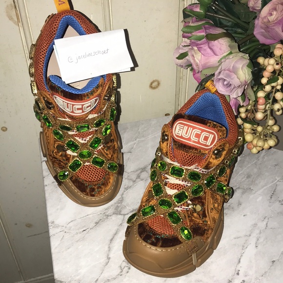 Gucci Flashtrek sneakers with Crystals - Picture 2 of 11